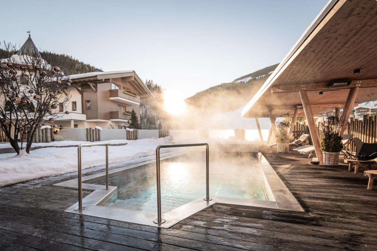 Hotel Sonnegg ซาลบาคฮินเทอร์เกลมม์ ภายนอก รูปภาพ