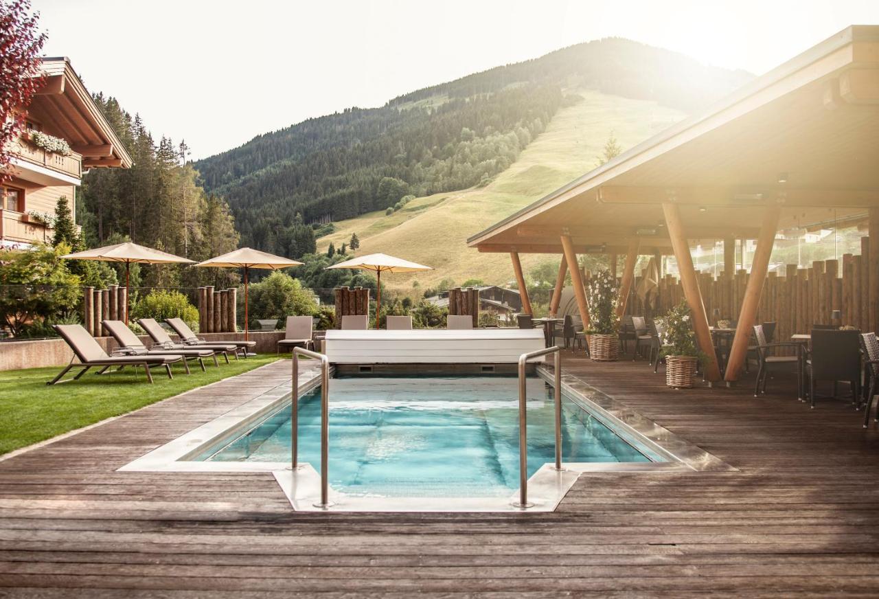 Hotel Sonnegg ซาลบาคฮินเทอร์เกลมม์ ภายนอก รูปภาพ