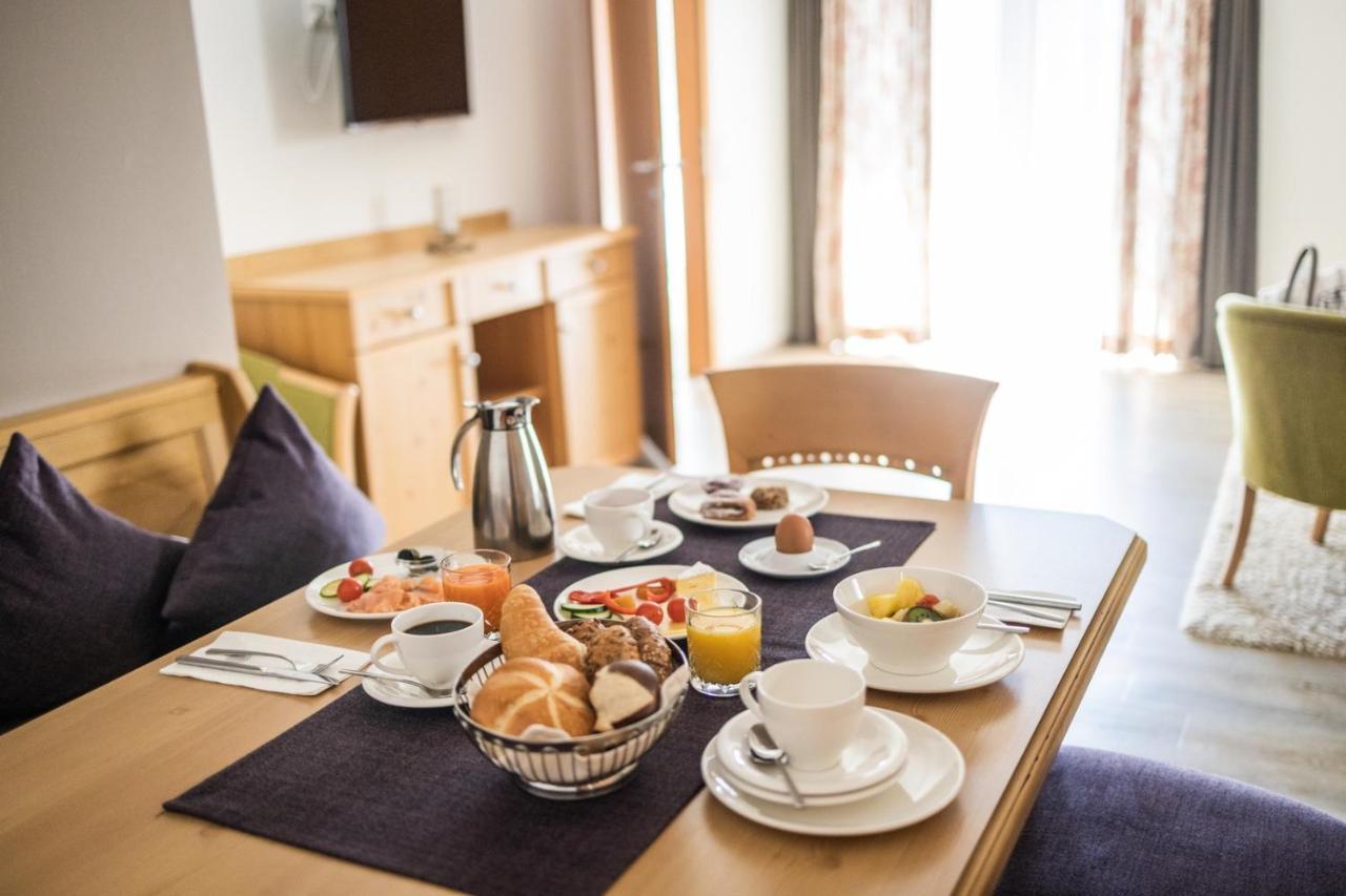 Hotel Sonnegg ซาลบาคฮินเทอร์เกลมม์ ภายนอก รูปภาพ