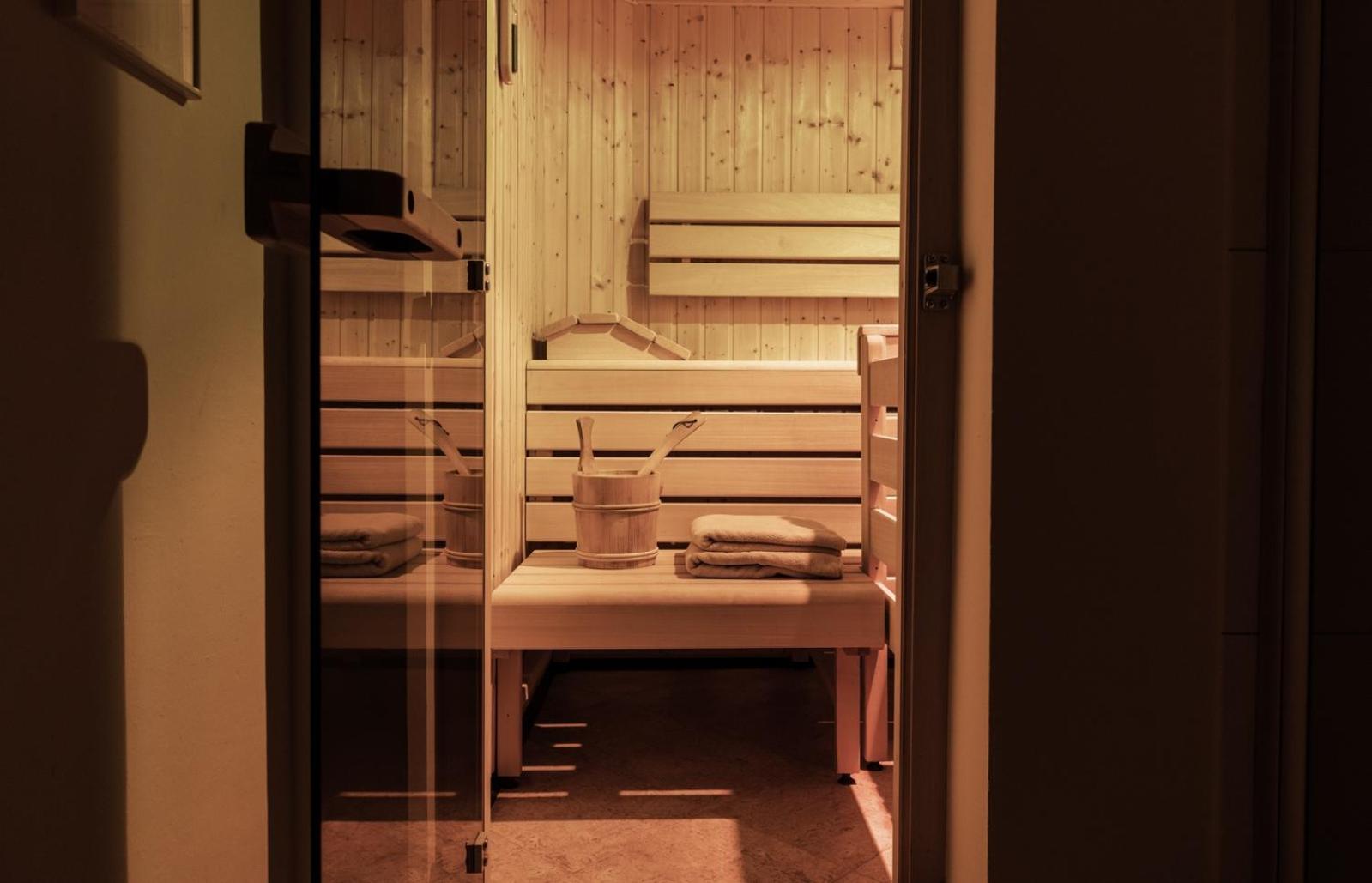 Hotel Sonnegg ซาลบาคฮินเทอร์เกลมม์ ภายนอก รูปภาพ