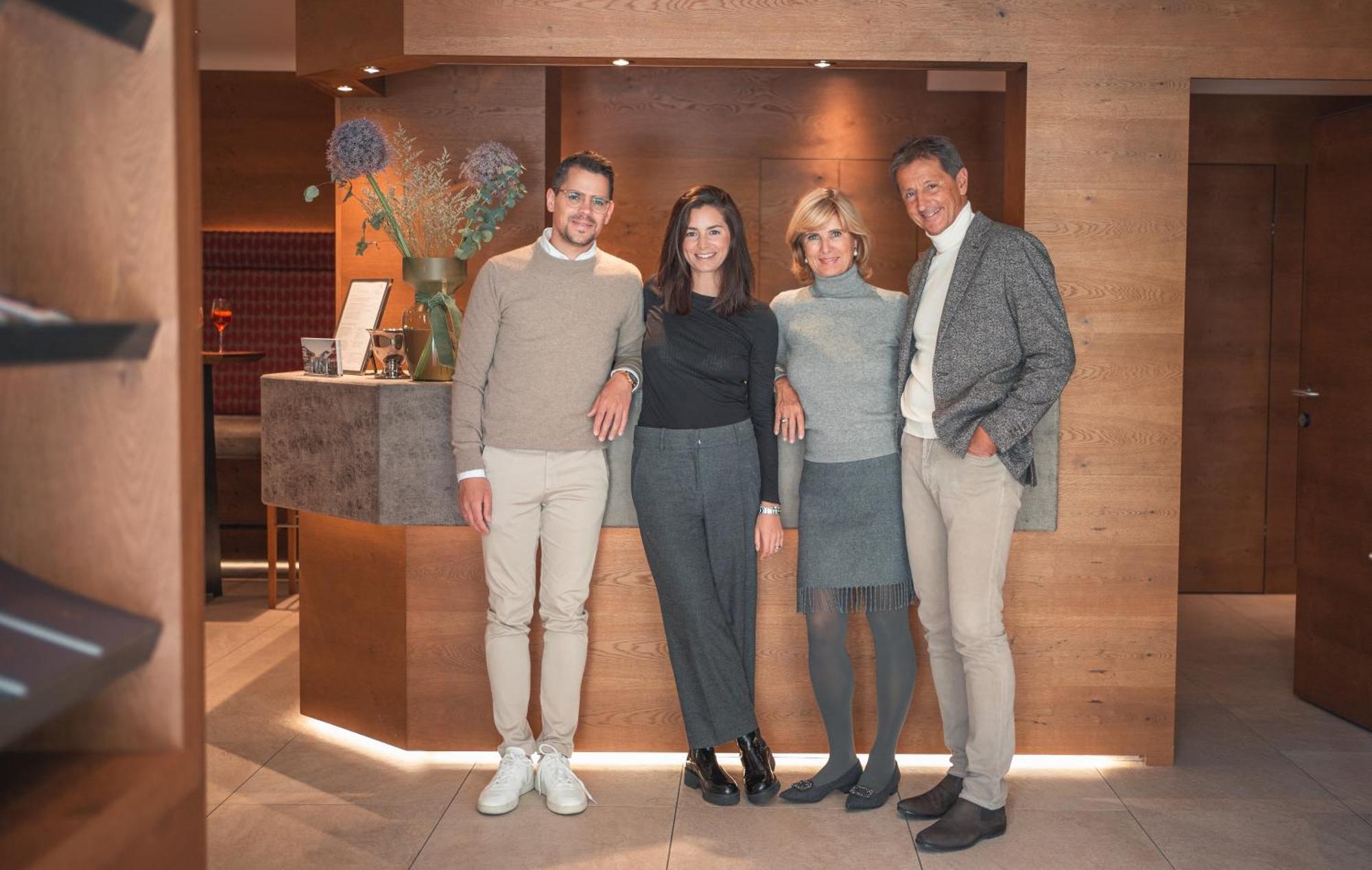 Hotel Sonnegg ซาลบาคฮินเทอร์เกลมม์ ภายนอก รูปภาพ