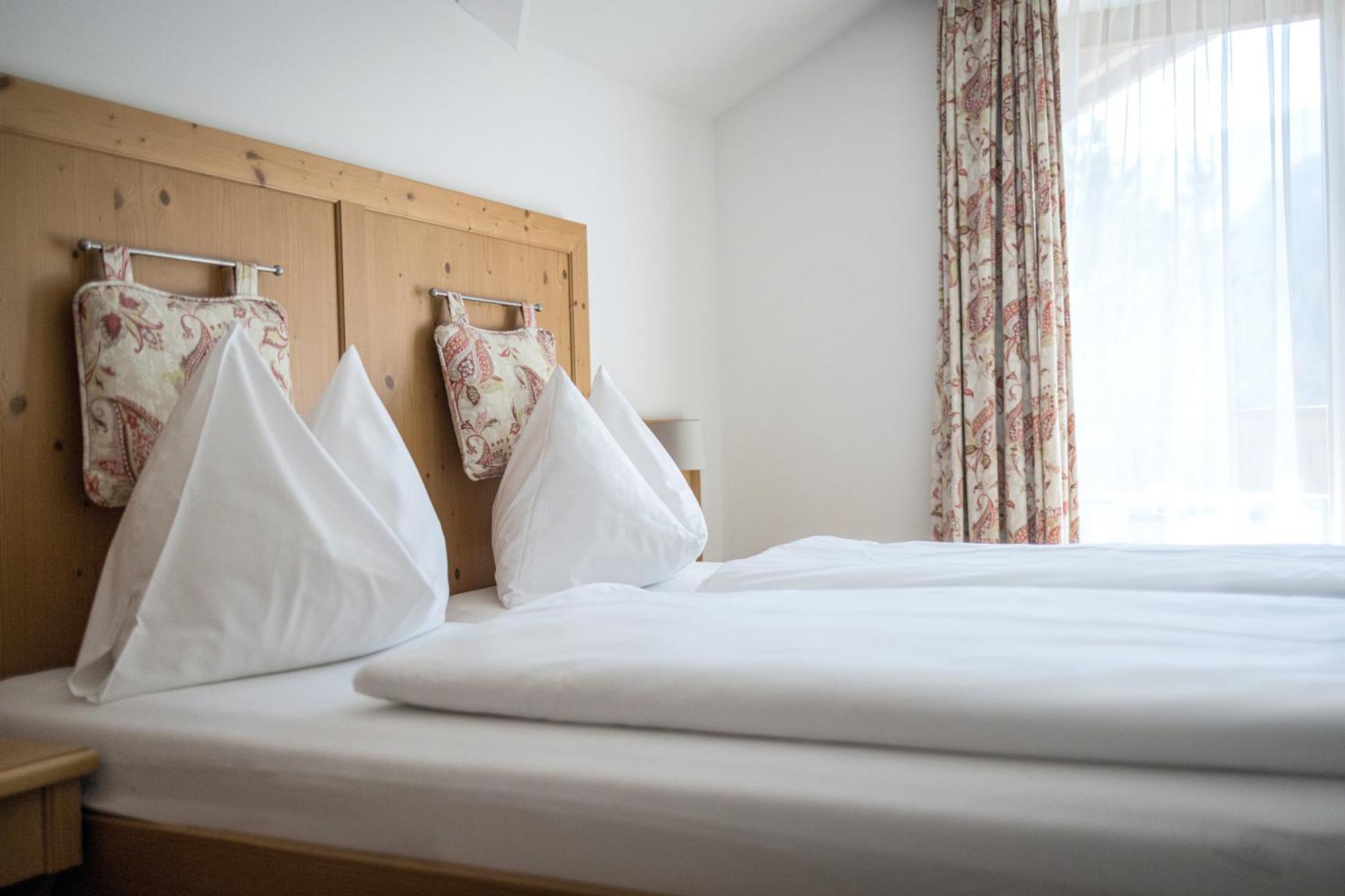Hotel Sonnegg ซาลบาคฮินเทอร์เกลมม์ ห้อง รูปภาพ